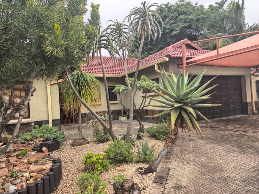 3 Bedroom Property for Sale in Waterval East North West